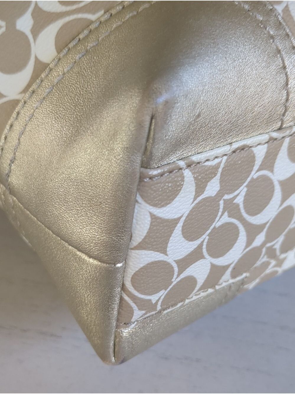 Coach Chelsea Heritage Signature Tote - Picture 9 of 13
